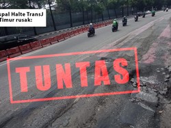 Before-After Penambalan Jalan Rusak Depan Halte TransJ Kuningan Timur
