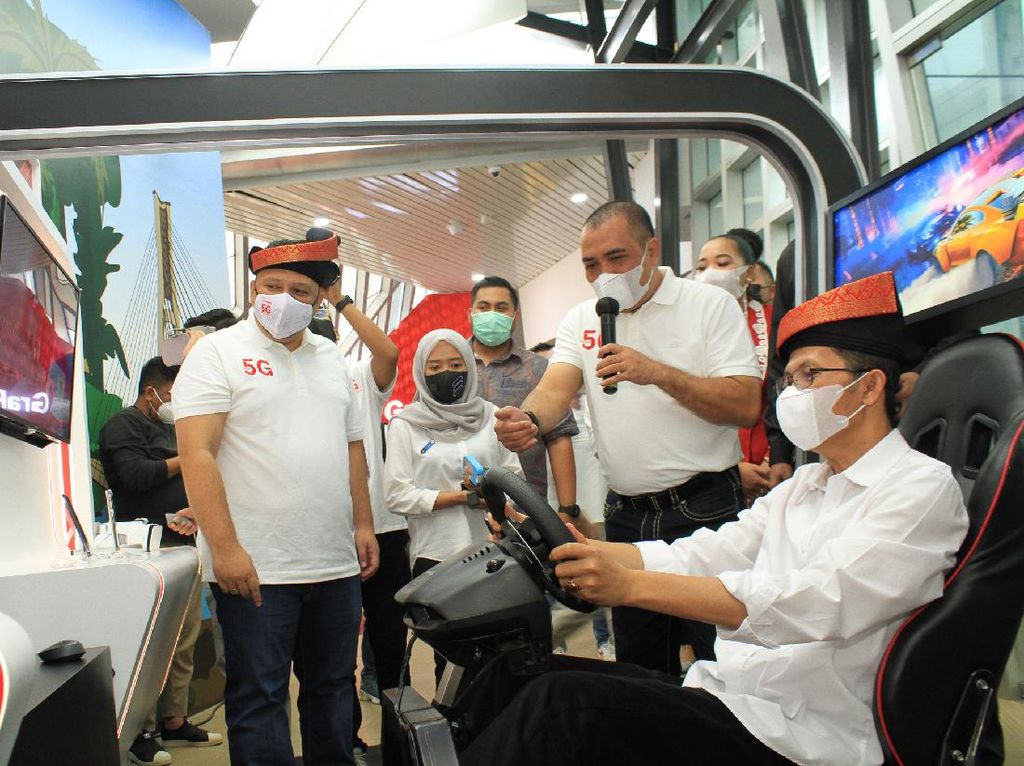 Telkomsel Luncurkan 5G di 5 Kota dari Bandung Sampai Bali Telkomsel Luncurkan 5G di 5 Kota dari Bandung Sampai Bali