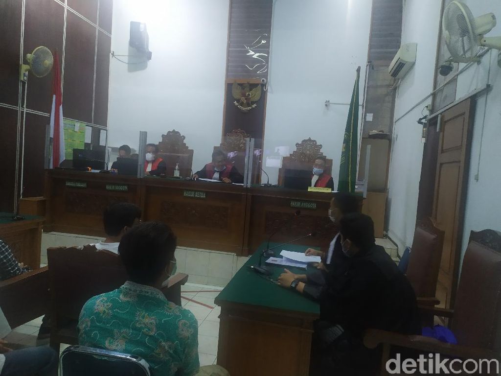 Sidang Vonis 5 Pekerja-Mandor Kasus Kebakaran Kejagung Digelar 1 Juli Sidang Vonis 5 Pekerja-Mandor Kasus Kebakaran Kejagung Digelar 1 Juli