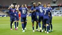 Prancis di nomor kedua. Kylian Mbappe dkk mengoleksi 187 gol di musim lalu (AP/Daniel Cole)