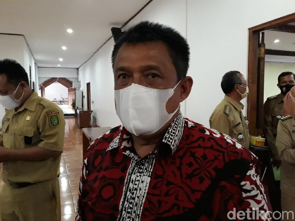 Duh! Warga Ikut Pemakaman Corona Tanpa Prokes di Bantul Masih Emoh Dites Duh! Warga Ikut Pemakaman Corona Tanpa Prokes di Bantul Masih Emoh Dites