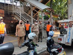 Wawalkot Jakpus Cek Trotoar Rawasari yang Kerap Jadi Area Parkir