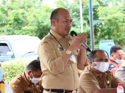 Bupati Taput Bantah Kabar Siswa SD Turun Kelas Gegara Masalah Pilkades