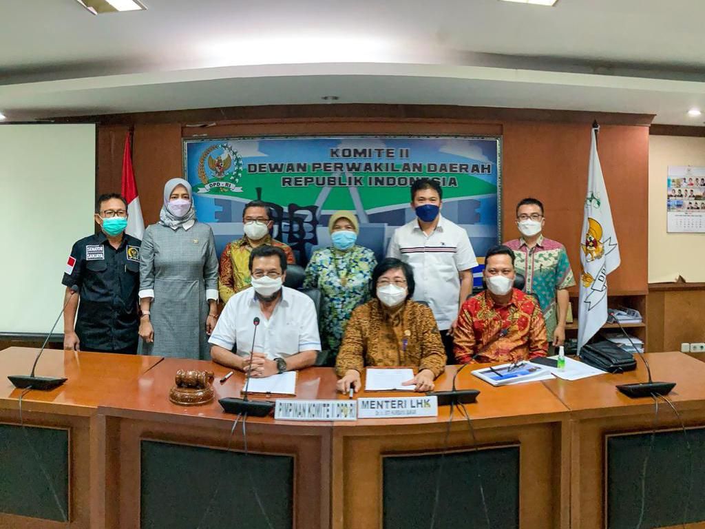 DPD RI Dukung Usaha KLHK Tumbuhkan PDB Melalui Hasil Hutan DPD RI Dukung Usaha KLHK Tumbuhkan PDB Melalui Hasil Hutan