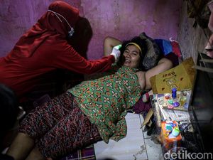 Foto: Giliran ODGJ di Tangerang Divaksin Corona