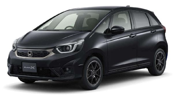 Potret Honda Fit e:HEV Modulo X
