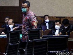 Tuntutan Ringan untuk Edhy Prabowo Berujung Kritikan