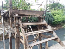 Warga Ingin Jembatan Bambu Reyot Diperbaiki, Bina Marga DKI Akan Cek