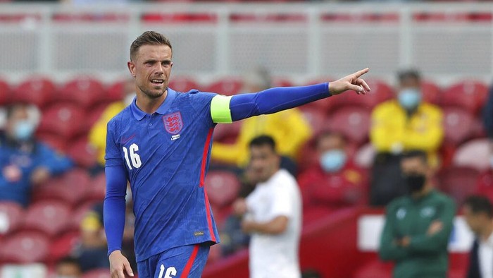 Englands Jordan Henderson gestures during the international friendly soccer match between England and Romania in Middlesbrough, England, Sunday, June 6, 2021. (AP Photo/Scott Heppell, Pool)