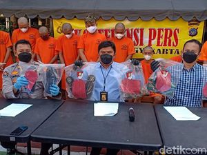 Pemuda Tewas Dikeroyok di Yogyakarta, 10 Orang Diamankan! Pemuda Tewas Dikeroyok di Yogyakarta, 10 Orang Diamankan!