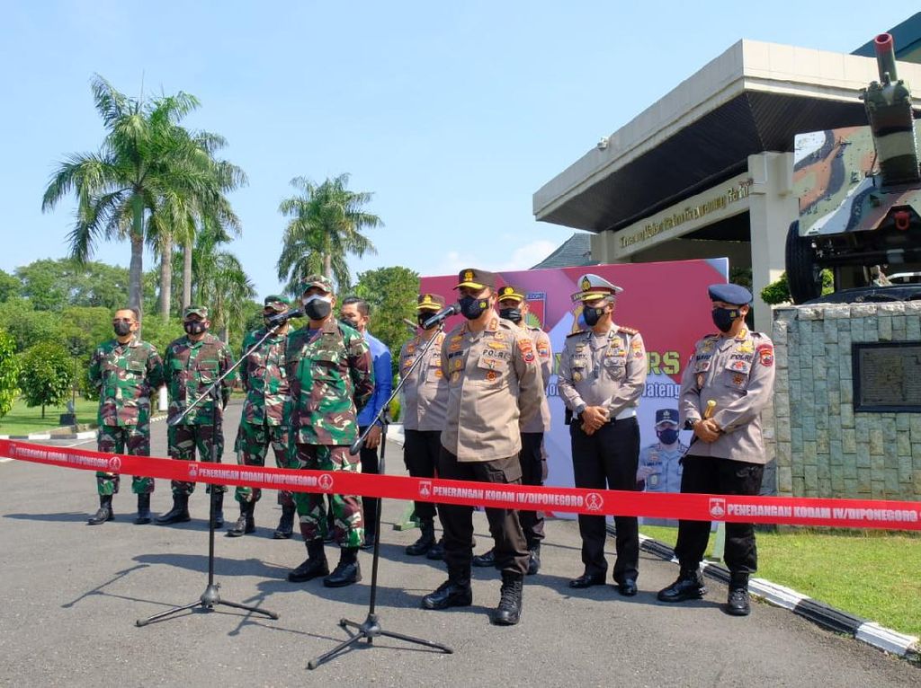 TNI Polri Kerahkan 32 Bus Evakuasi Warga Terpapar Corona di Kudus
