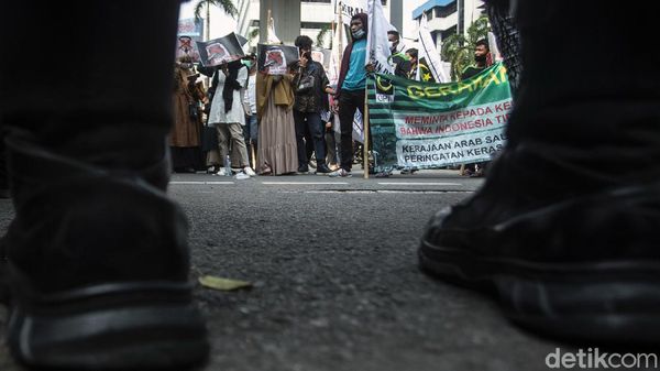 Kedubes Arab Saudi Didemo Imbas RI Tak Berangkatkan Haji Tahun Ini