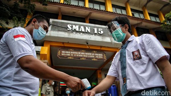 Melihat Simulasi Belajar Tatap Muka di SMAN 15 Jakarta