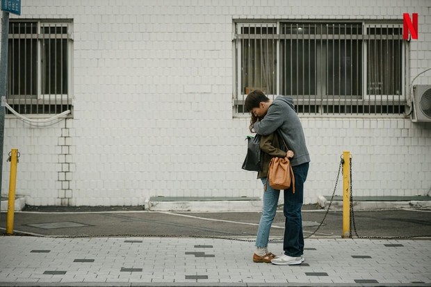 Menjaga komitmen/instagram.com/netflixkr Menjaga komitmen/instagram.com/netflixkr