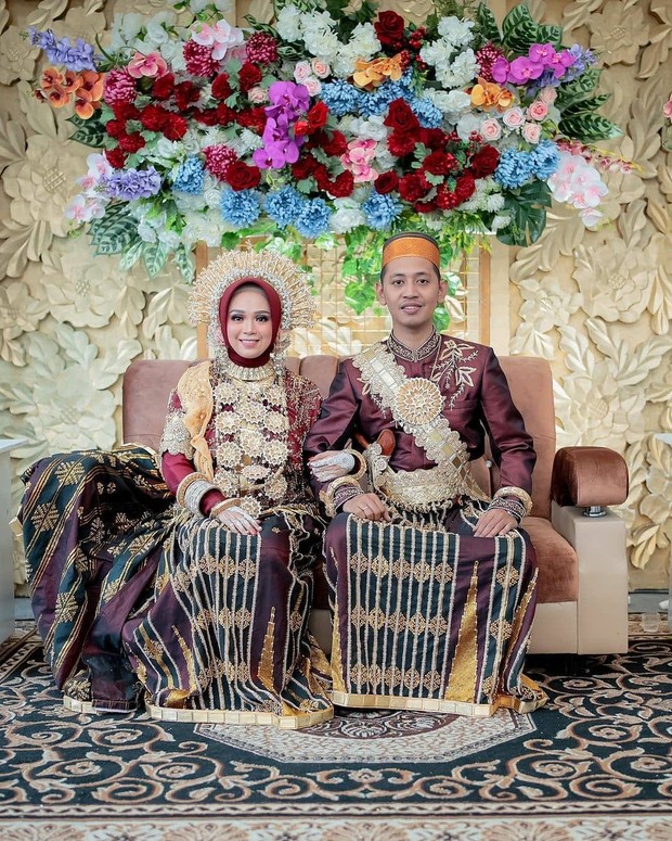 Pernikahan Adat Bugis, Sulawesi Selatan/Instagram.com/bugis.wedding Pernikahan Adat Bugis, Sulawesi Selatan/Instagram.com/bugis.wedding