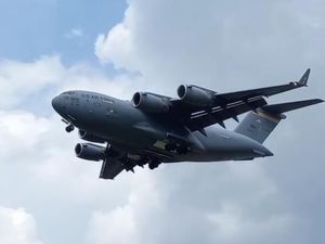 Angkut 823 Pengungsi Afghanistan, Pesawat Militer AS Pecah Rekor Angkut 823 Pengungsi Afghanistan, Pesawat Militer AS Pecah Rekor