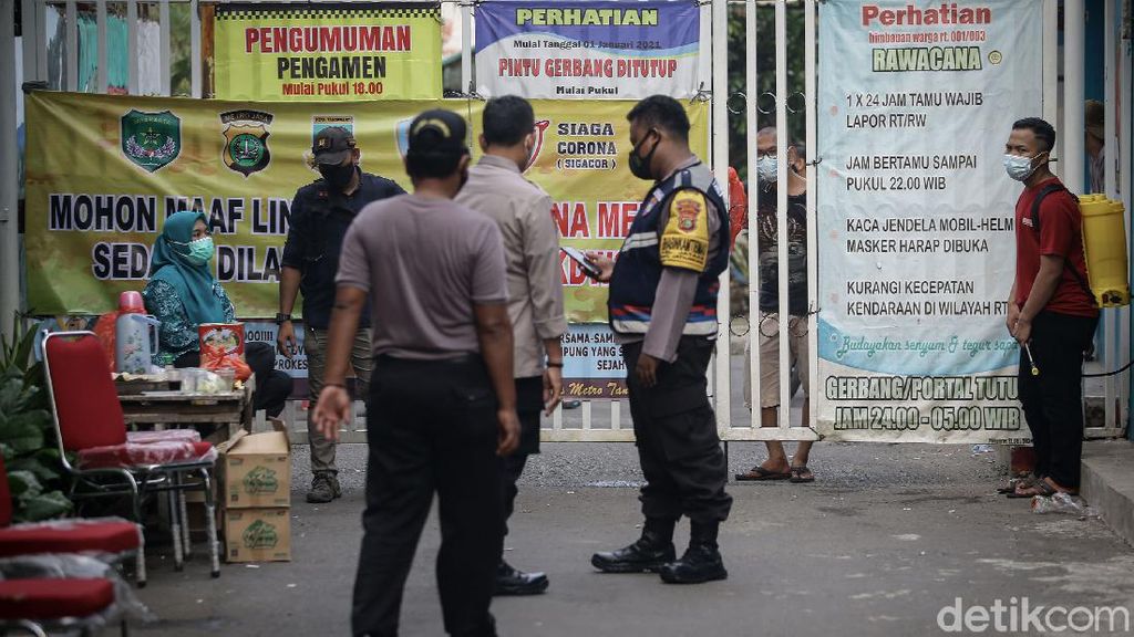 Puluhan Warga Terpapar COVID-19, Satu RW di Tangerang Lockdown