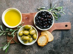 5 Manfaat Buah Zaitun untuk Lansia, Bisa Tangkal Radikal Bebas