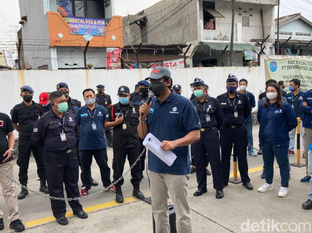 Direksi TransJ Didesak Mundur Imbas Bus Berhenti di Rel KA, Dirut Buka Suara Direksi TransJ Didesak Mundur Imbas Bus Berhenti di Rel KA, Dirut Buka Suara