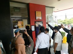 Imbas Kerumunan BTS Meal, 2 Gerai McD di Bandung Disegel!