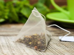 Bau Menyengat di Dalam Kulkas Bisa Diatasi Pakai Ampas Teh, Ini Caranya