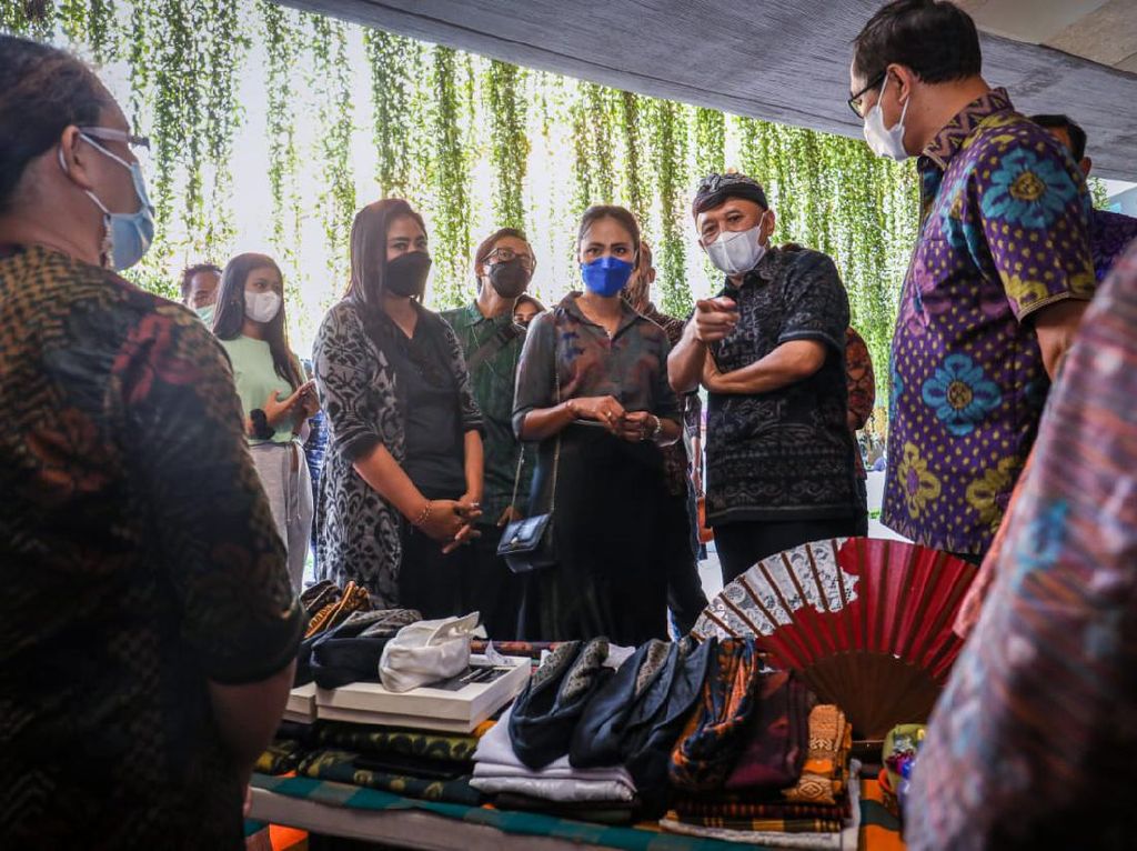 Menkop UKM Dorong Bali Genjot Ekonomi Kreatif & Digitalisasi UMKM