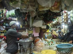 Total Football Menyerang PPN Sembako: Buruh, Ekonom hingga Politikus