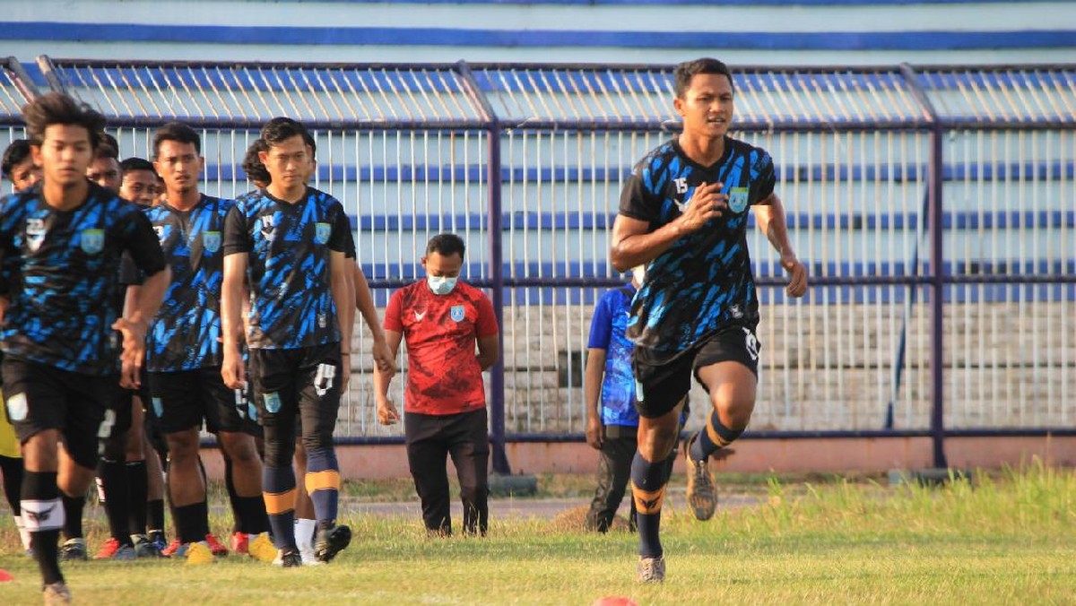 Asisten pelatih Persela Lamongan Didik Ludianto menjawab rumor kembalinya Ivan Carlos. (Foto: Eko Sudjarwo)