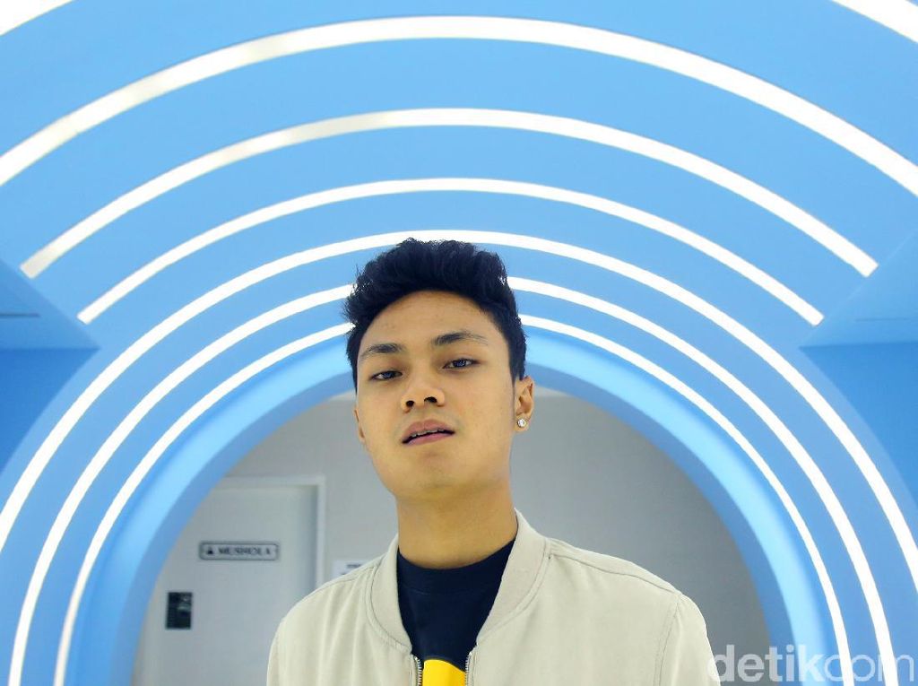 Kini Tenar dan Digemari, Dulu Mahen Tak Pernah Terpikir Terjun ke Musik Kini Tenar dan Digemari, Dulu Mahen Tak Pernah Terpikir Terjun ke Musik