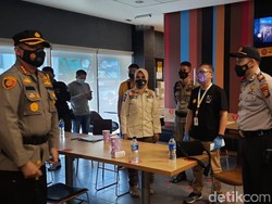 Polisi Segel McD Pekanbaru Akibat Kerumunan Antrean BTS Meal
