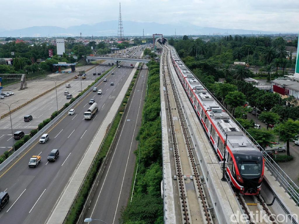 Nasib Pengoperasian LRT Jabodebek yang Pulang Kampung ke Madiun Nasib Pengoperasian LRT Jabodebek yang Pulang Kampung ke Madiun