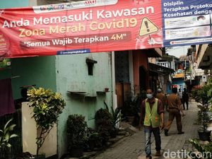 Satgas Minta Warga Jangan Saling Tunggu Bangun Posko COVID-19 di Desa Satgas Minta Warga Jangan Saling Tunggu Bangun Posko COVID-19 di Desa
