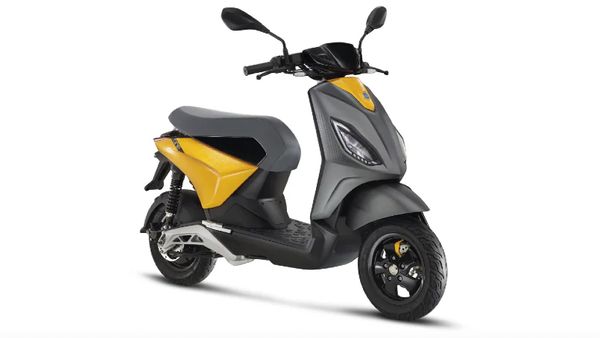 Lihat Lebih Dekat Tampang Skuter Listrik Piaggio One