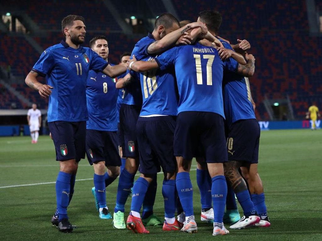 Lippi Jagokan 2 Pemain Ini Jadi Tulang Punggung Italia di Euro 2020 Lippi Jagokan 2 Pemain Ini Jadi Tulang Punggung Italia di Euro 2020
