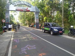 Vandalisme Gapura Wisata Bromo: Coretan Dibersihkan, Pelaku Harap Dibina