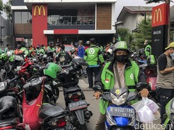 Curhat Ojol Antre 4 Jam Lebih demi Pesanan BTS Meal