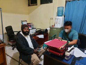 Polisi: Aktivis KNPB Penyebar Hoax Provokasi Komunikasi dengan Veronica Koman Polisi: Aktivis KNPB Penyebar Hoax Provokasi Komunikasi dengan Veronica Koman