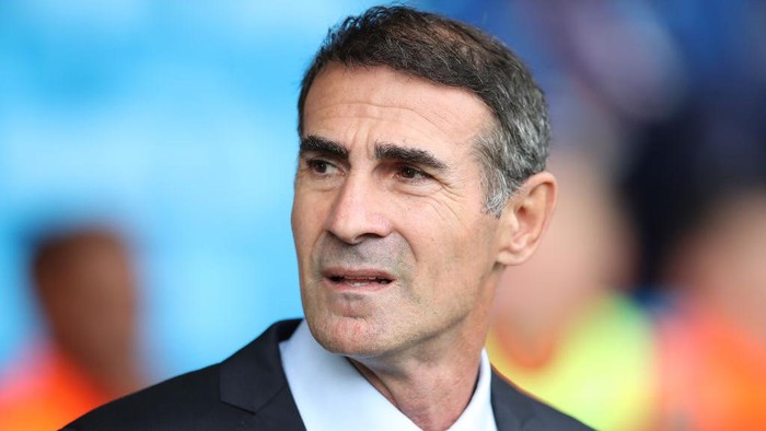 KILMARNOCK, SCOTLAND - AUGUST 04: Kilmarnock manager Angelo Alessio looks on during the Ladbrokes Premier League match between Kilmarnock and Rangers at Rugby Park on August 04, 2019 in Kilmarnock, Scotland. (Photo by Ian MacNicol/Getty Images)