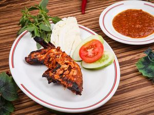 Wargi Bandung! Ini 5 Tempat Makan Ayam Bakar Enak untuk Dicoba Wargi Bandung! Ini 5 Tempat Makan Ayam Bakar Enak untuk Dicoba