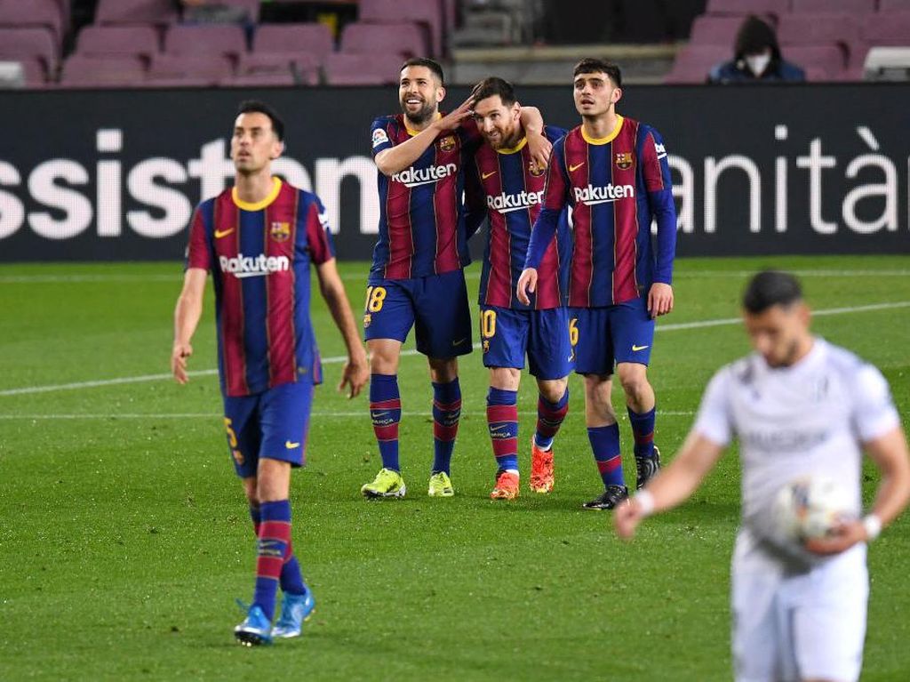 Jordi Alba Bahas Barca: Messi, Koeman, dan Kepergian Suarez Jordi Alba Bahas Barca: Messi, Koeman, dan Kepergian Suarez