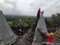 Pasca Erupsi Merapi, Terpal Penutup Borobudur Dibuka Kembali