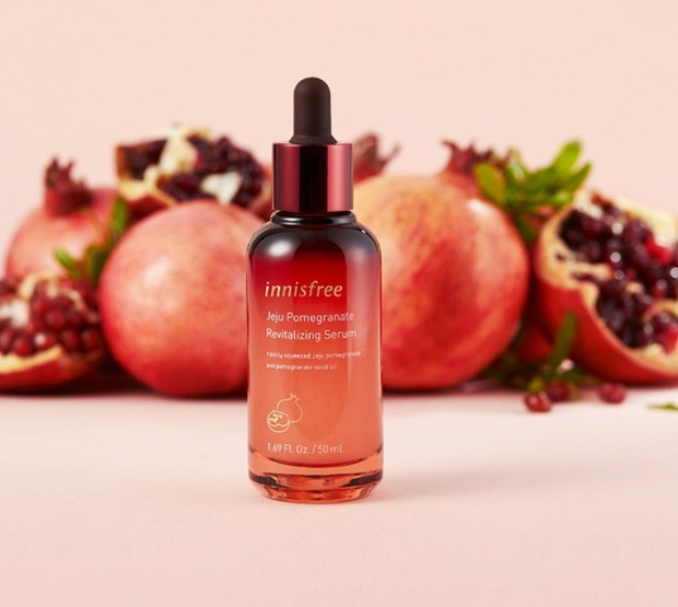 Innisfree Jeju Pomegranate Revitalizing Serum/Foto : id-innisfree.com Innisfree Jeju Pomegranate Revitalizing Serum