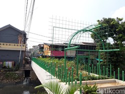 Jembatan Kota Paris Jadi Taman, Lurah Minta Bantuan Aparat Cegah Tawuran