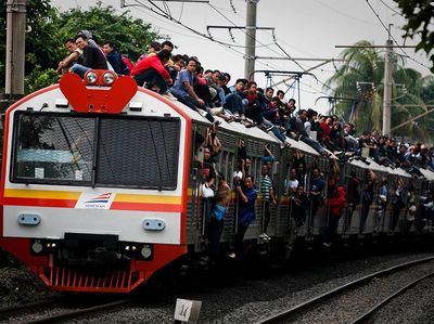 Kereta Api Dulu dan Kini, Tak Lagi Bau Pesing-Stasiun Bebas Asongan