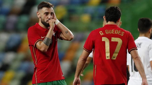 Soccer Football - International Friendly - Portugal v Israel - Jose Alvalade Stadium, Lisbon, Portugal - June 9, 2021 Portugal's Bruno Fernandes celebrates scoring their fourth goal REUTERS/Pedro Nunes