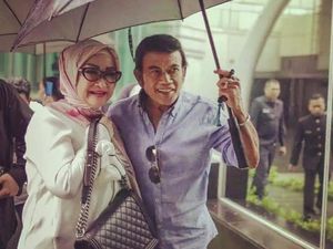 Rhoma Irama dan Ricca Rachmim Awet Menikah 35 Tahun, Ini 7 Foto Mesranya Rhoma Irama dan Ricca Rachmim Awet Menikah 35 Tahun, Ini 7 Foto Mesranya