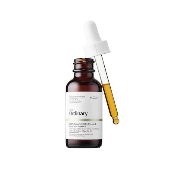 The Ordinary 100% Organic Cold-Pressed Rose Hip Seed Oil/sephora.com The Ordinary 100% Organic Cold-Pressed Rose Hip Seed Oil memiliki kemampuan untuk mengontrol minyak berlebih sehingga efektif mengatasi jerawat/sephora.com