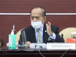 WNA Masuk RI Saat PPKM Darurat, Syarief Hasan Minta Pemerintah Tegas