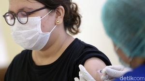 Warga DKI Berusia 18 Tahun ke Atas Sudah Bisa Divaksin COVID-19