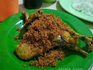 5 Tempat Makan Ayam Enak di Bogor yang Gurihnya Nagih! 5 Tempat Makan Ayam Enak di Bogor yang Gurihnya Nagih!